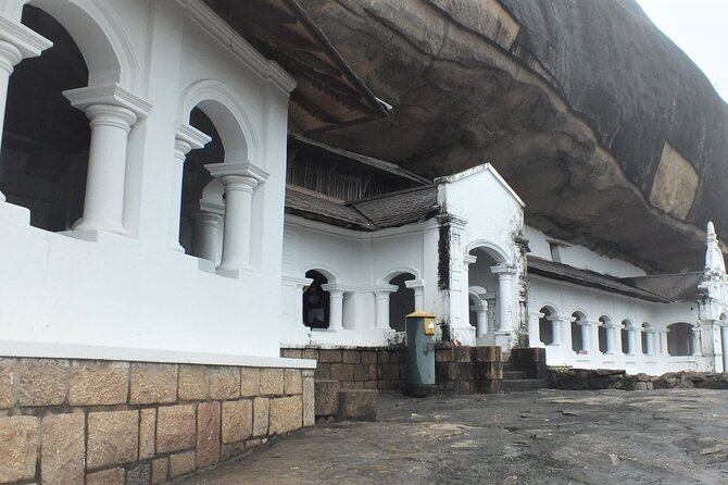 Throughout the Pearl Island in 14 Days - Sigiriya and Wilpattu: Rock climb plus safari timing