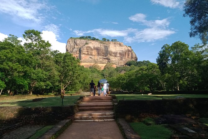 Tour Packages in Sri Lanka - Most Popular Round Tour - All in One Tour - The big idea: a 10-day round tour that actually feels like a plan
