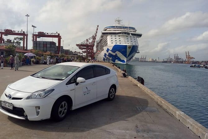 Transfer between Colombo (CMB) Airport and Galle Face Hotel - Value and price: why $16 can make sense for a private ride