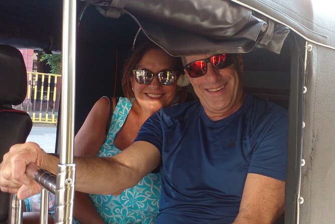 Tuk ride is very cheap in colombo (All inclusive)city tour - Captain’s Garden Kovil (Sri Kailawasanathan Swami Devasthanam) and Why It’s a Great Stop