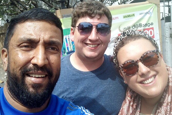 Tuk Tuk city tour is very cheap in colombo( All inclusive tour) - Lotus Tower, parks, and Town Hall: Colombo’s public-city core