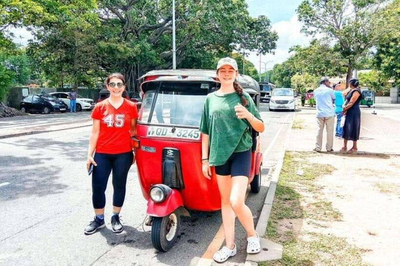 Tuk Tuk Tales of Colombo From Cruies - Gangaramaya Temple and the Lotus Tower Area: Sacred Stops Meet City Icons