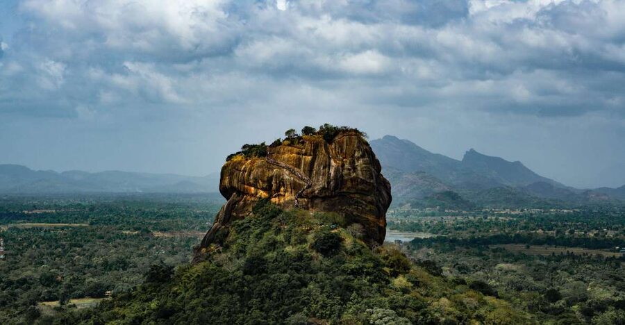 Visit sri Lanka 7 Days Round Trip - Nuwara Eliya’s Little England vibe and the Nanuoya to Ella train ride