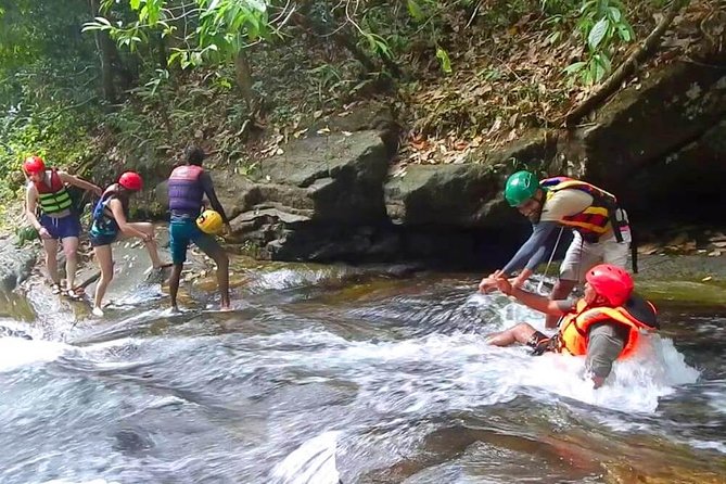 White Water Rafting at Kitulgala - Kitulgala on the Kelani River: a rafting day that fits your schedule